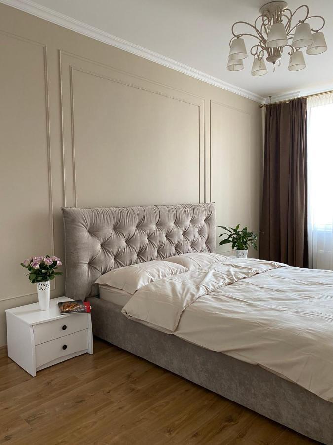 Luxury Apartment Near Metro Station Osokorky Kiev Extérieur photo
