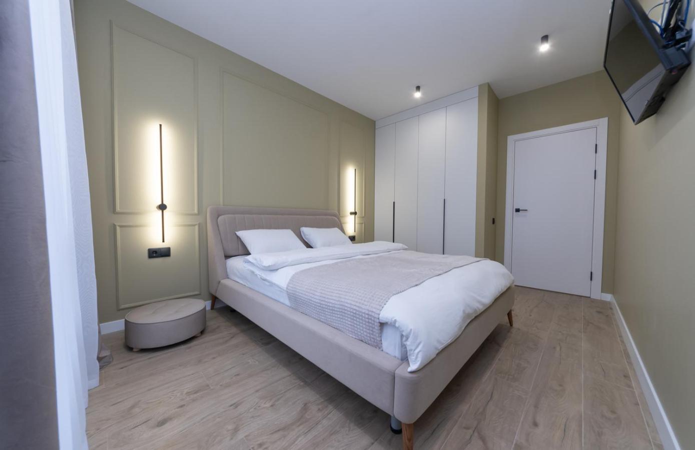 Luxury Apartment Near Metro Station Osokorky Kiev Extérieur photo