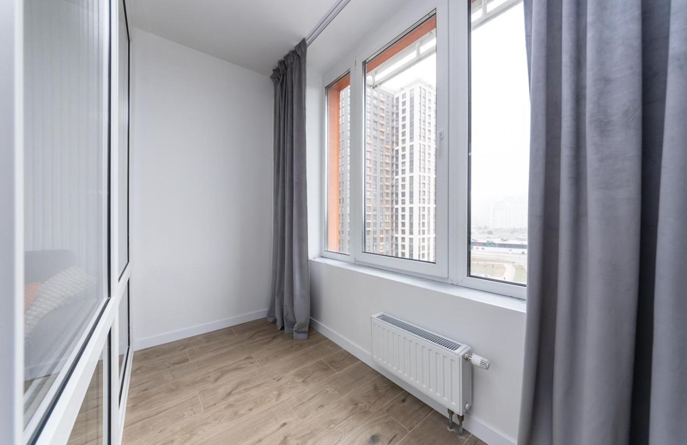 Luxury Apartment Near Metro Station Osokorky Kiev Extérieur photo